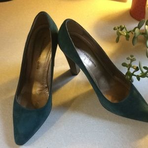 Gorgeous teal suede Diane von Furstenberg heels
